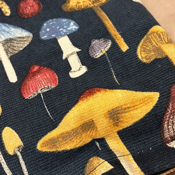 Colorful Wild Mushrooms Kitchen Towels Set of Three NWT 18x28” Cotton - Picture 8 of 16